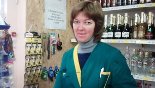 Dovilų parduotuvės darbuotoja Jovita Eringienė