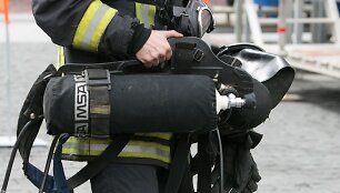 Stipriausio ugniagesio gelbėtojo varžybos