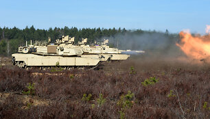 Karinės pratybos su JAV kariuomenės tankais &bdquo;Abrams&ldquo;