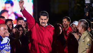 Venesuelos prezidentas Nicolas Maduro švenčia pergalę rinkimuose