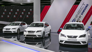 &bdquo;Seat&ldquo; automobilių stendas Frankfurto automobilių parodoje