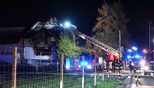 Tragi&scaron;kas gaisras Lenkijos P&scaron;uvo mieste