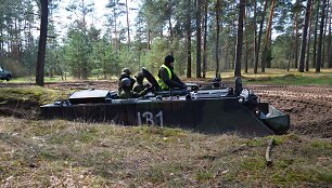 &Scaron;arvuočiai M 113