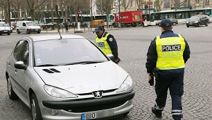 Policija kovo 17 dieną stabdė transporto priemones, kurių numeriai baigiasi lyginiu skaičiumi.