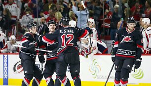 &bdquo;Carolina Hurricanes&ldquo; pergalė