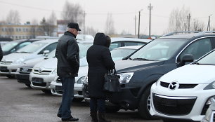 Panevėžio automobilių turguje