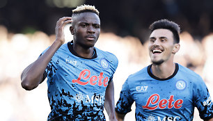 „Napoli“ lieka „Serie A“ viršūnėje
