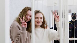Darja Čulcova ir Kaciaryna Bachvalava