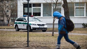 Prokurorai nustatė fizinį ir seksualinį smurtą prieš mokinį, bet teismo nebus – nusikalto 13-metis