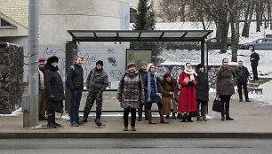 Naujas Simo Sin projektas &bdquo;Bus stops&ldquo;