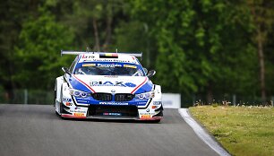 &bdquo;JR Motorsport&ldquo; komandos BMW