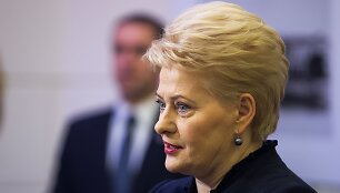 Prezidentė Dalia Grybauskaitė lankėsi &bdquo;Knygų Kalėdų&ldquo; kūrybinėse dirbtuvėse