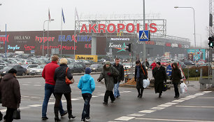 Išpardavimas prekybos centre sulaukė žmonių antplūdžio