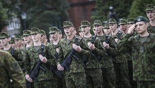 Nuolatinės privalomosios pradinės karo tarnybos karių priesaikos ceremonija Dragūnų batalione