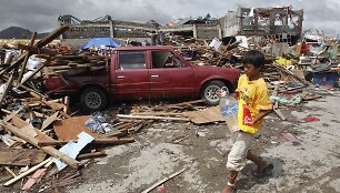 Filipinų Taklobano miestas, nusiaubtas taifūno Haiyan