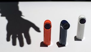 Neįprastos formos kamera HTC RE