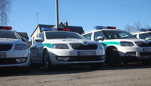 Policijos automobilių pristatymas