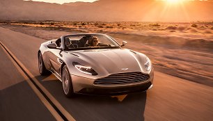 „Aston Martin DB11 Volante“ kabrioletas.