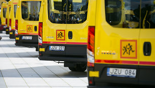 Naujų mokyklinių autobusų perdavimo renginys