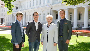 J.Meškys, L.Kaminskis ir R.R.Klingeris (iš kairės į dešinę) susitiko su prezidente Dalia Grybauskaite