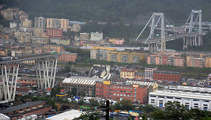 Italijoje sugriuvo greitkelio viadukas