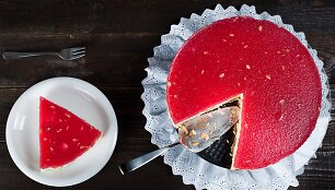 Arbūzų želė tortas