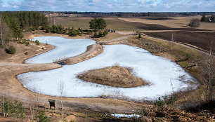 Gardų ozo pažintinis takas