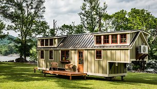 „Timbercraft's Tiny Homes“ JAV gaminamas nedidelis ir jaukus kilnojamas medinis namas 