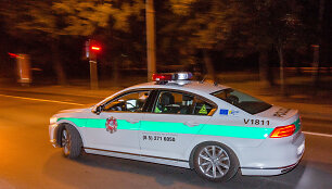 Naktinis policijos reidas