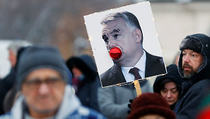 Protestai Vengrijoje prieš „vergų įstatymą“