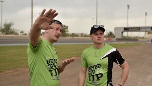 Rokas Baciu&scaron;ka apžiūrėjo &bdquo;Formulės 1&ldquo; Yas Marina trasos dalį