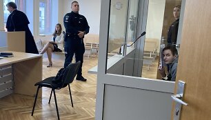 26-erių &scaron;iluti&scaron;kis kaltinamas savo sesers seksualiniu prievartavimu ir nužudymu. Praeityje jis jau buvo teistas.