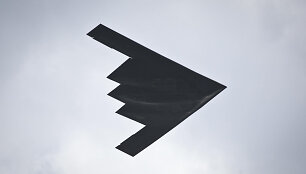 Bombone&scaron;is B-2