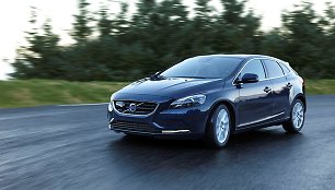 „Volvo V40“