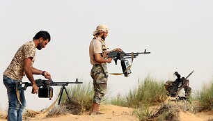 Po Muamaro Kadhafi nuvertimo &scaron;alyje dėl valdžios kovoja įvairios grupuotės.