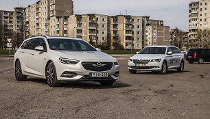 „Škoda Superb“ prieš „Opel Insignia“: čekiškas praktiškumas ar vokišką universalumas?