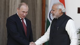 Rusijos prezidentas Vladimiras Putinas ir Indijos premjeras Narendra Modi 