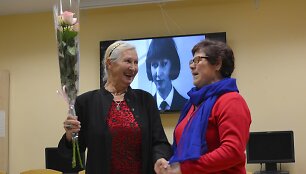 Jubiliejiniame vakare pagerbta aktorė ir režisierė Elena Savukynaitė