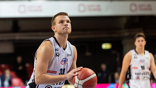 Bradley Davison
