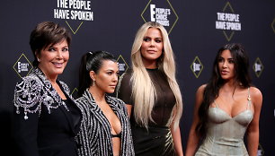  Kris Jenner, Kourtney Kardashian, Khloe Kardashian ir Kim Kardashian