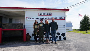 Andrulio sūrinė Kasteryje, Mičigano valstijoje (Aistė ir Augustinas Žemaičiai, Shanon Andrulis ir jos sūnus, taip pat Andrulis)