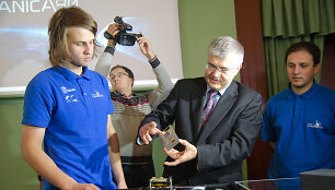 Palydovo &bdquo;LitSat-1&ldquo; i&scaron;lydėtuvių į Hjustoną akimirka