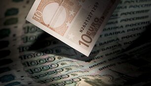 Rusijos rubliai ir 10 eurų