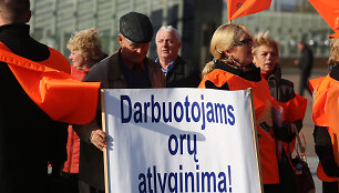 Mitingas prie Vilniaus savivaldybės