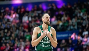 Artūras Milaknis