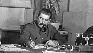 Аскет Сталин: любимый миф пропаганды РФ