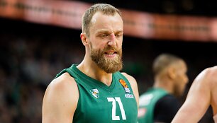 Artūras Milaknis