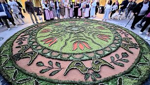 Lietuvių kurtas floristinis kilimas