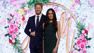 Vaškinės princo Harry ir Meghan Markle skulptūros