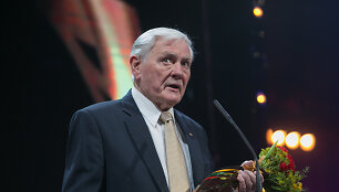Valdas Adamkus